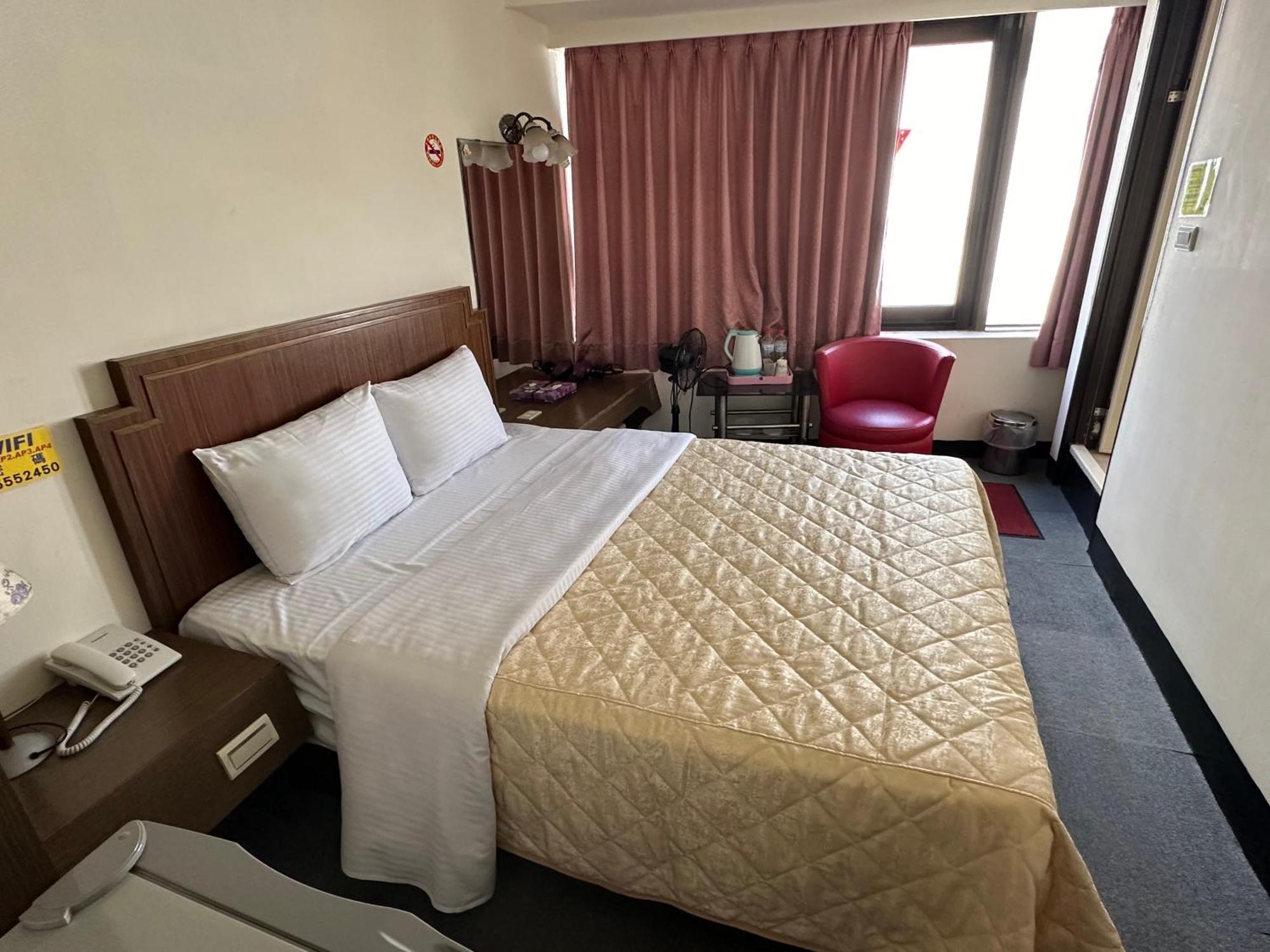 Chian Huei Business Hotel Tajpej Zewnętrze zdjęcie